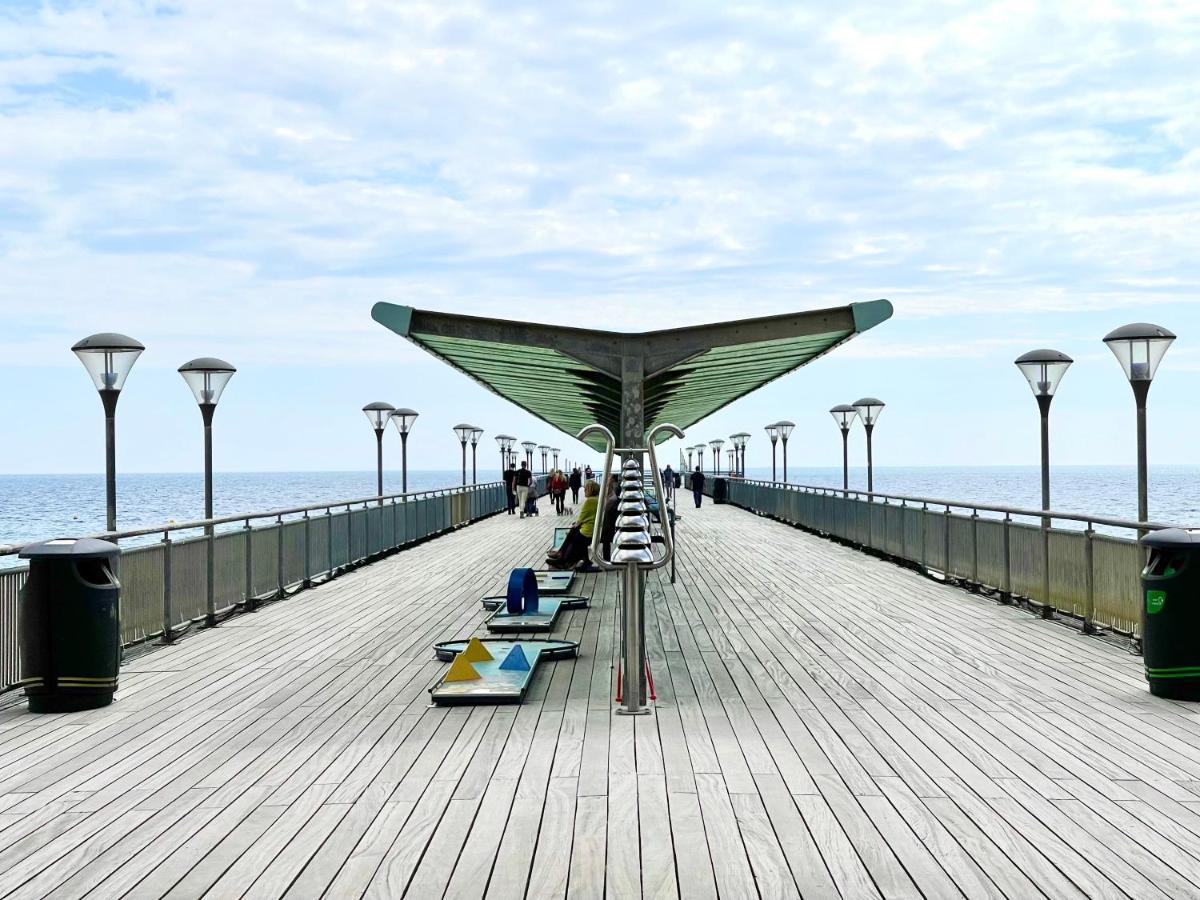 Sea View Family Stay By Beach Gym & Parking Bornemouth Extérieur photo