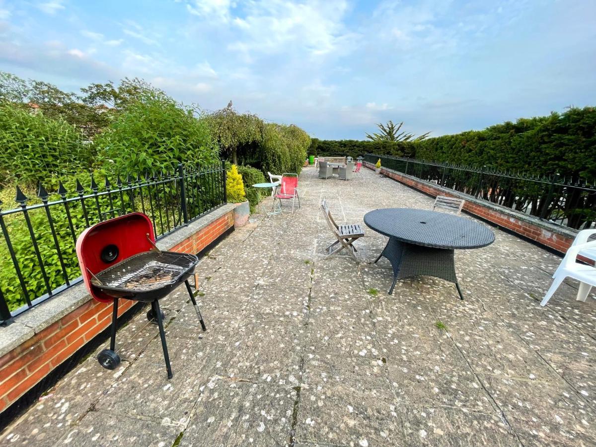 Sea View Family Stay By Beach Gym & Parking Bornemouth Extérieur photo