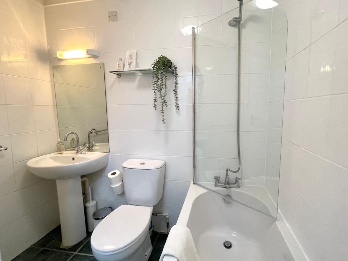 Sea View Family Stay By Beach Gym & Parking Bornemouth Extérieur photo