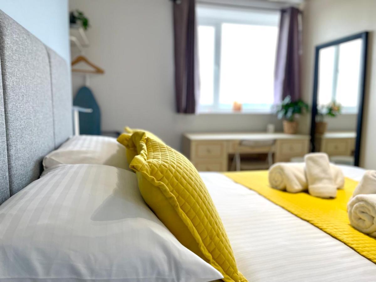 Sea View Family Stay By Beach Gym & Parking Bornemouth Extérieur photo