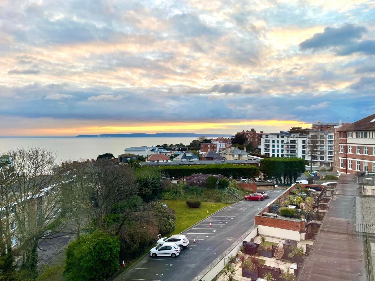 Sea View Family Stay By Beach Gym & Parking Bornemouth Extérieur photo
