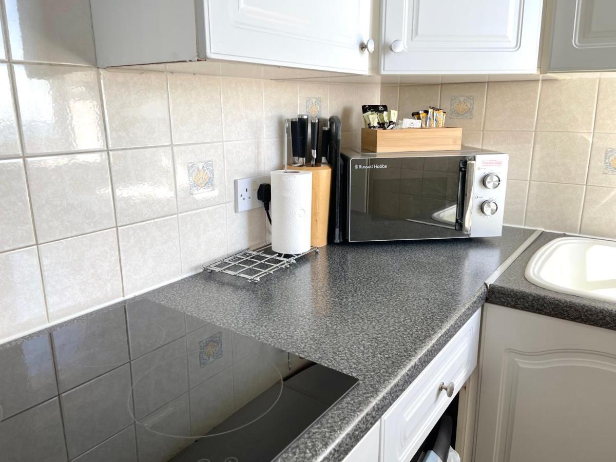 Sea View Family Stay By Beach Gym & Parking Bornemouth Extérieur photo
