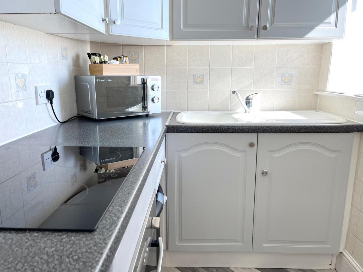 Sea View Family Stay By Beach Gym & Parking Bornemouth Extérieur photo
