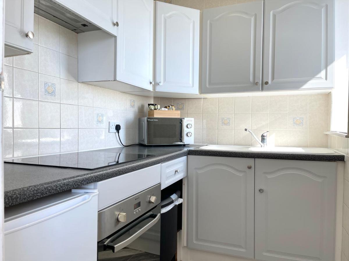 Sea View Family Stay By Beach Gym & Parking Bornemouth Extérieur photo